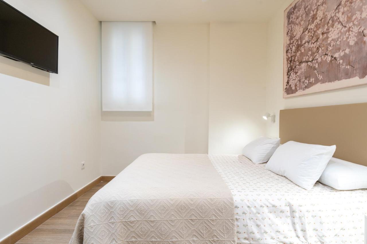 Apartamentos Cervantes 17 Sevilla Dış mekan fotoğraf