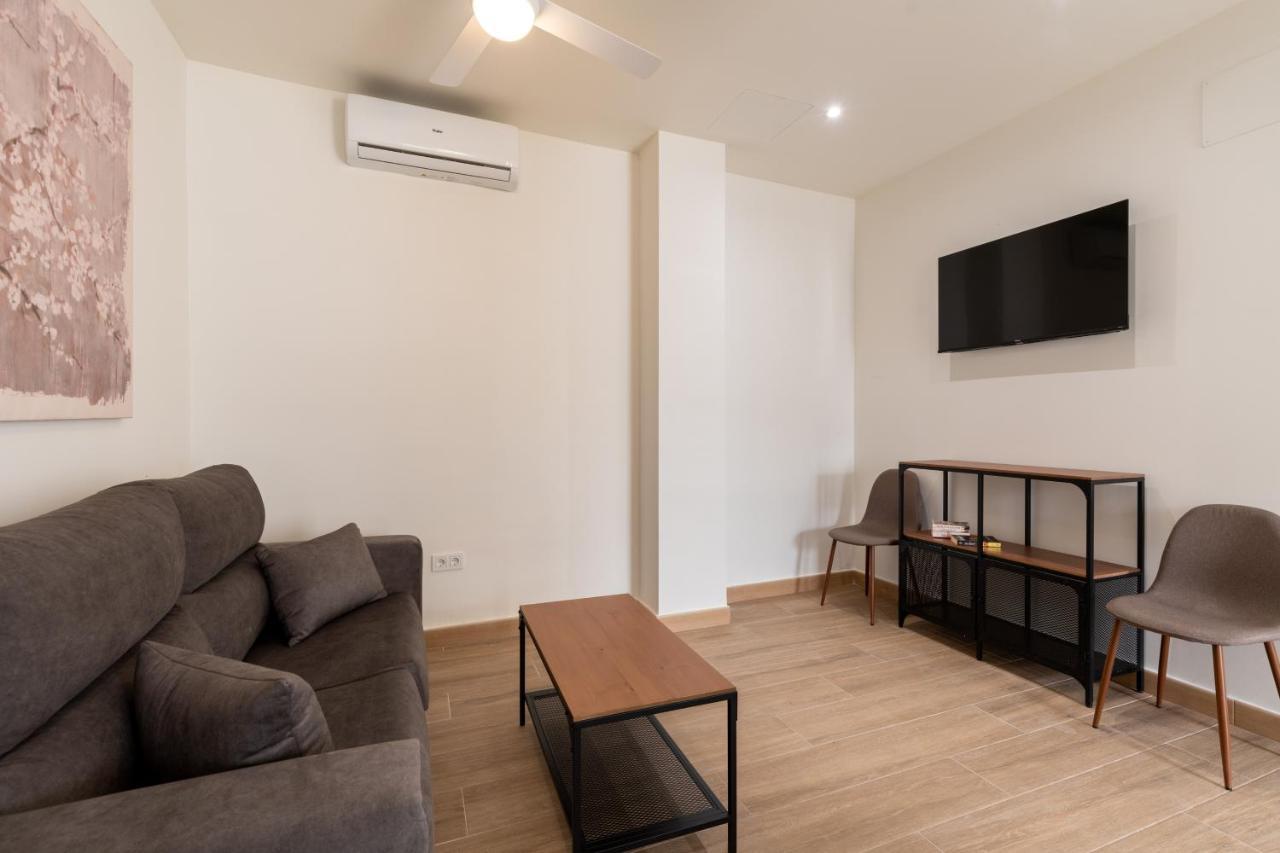 Apartamentos Cervantes 17 Sevilla Dış mekan fotoğraf